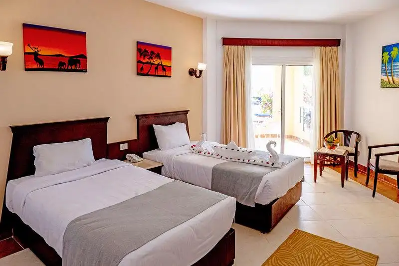 Blue Reef Resort in Marsa Alam een van de slaapkamers van het resort