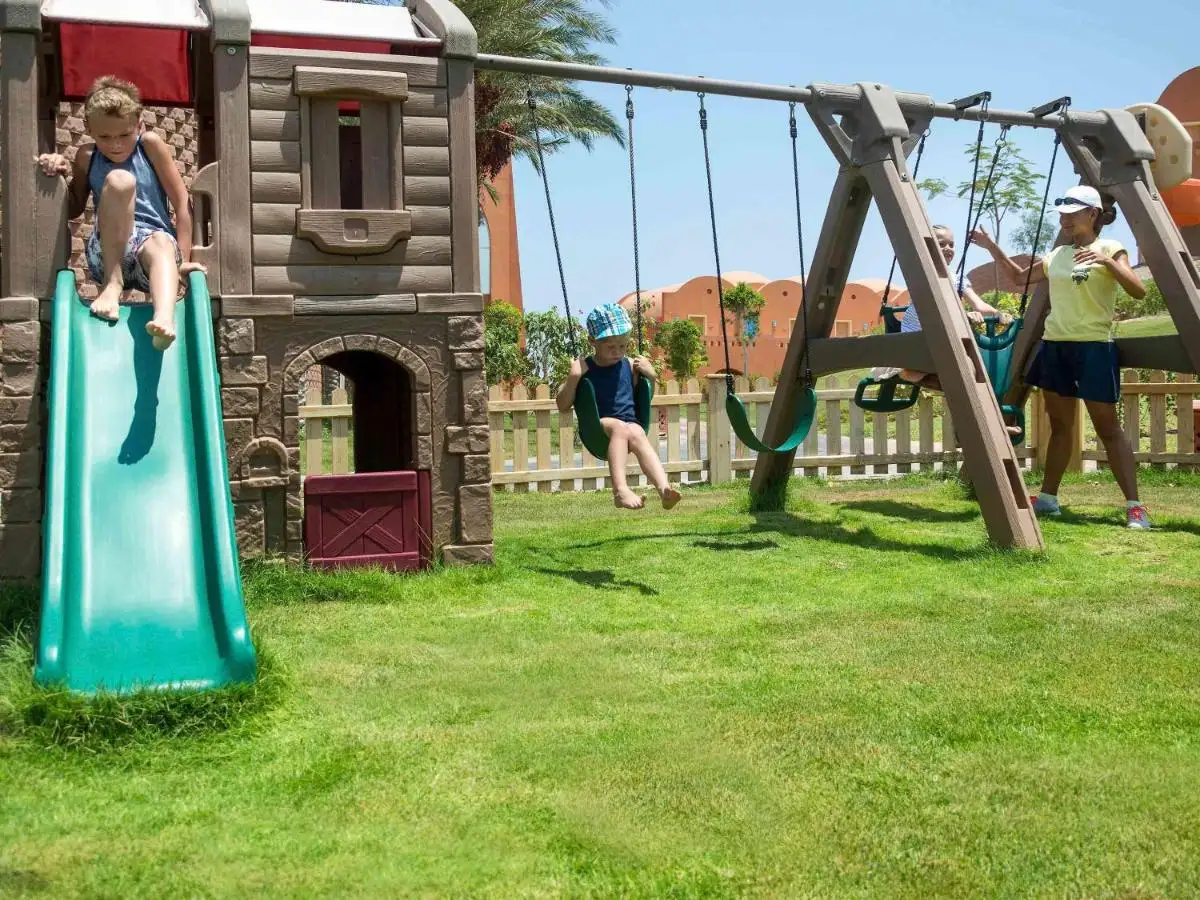 Novotel Marsa Alam Beach Resort in Marsa Alam de speeltuin voor de kids