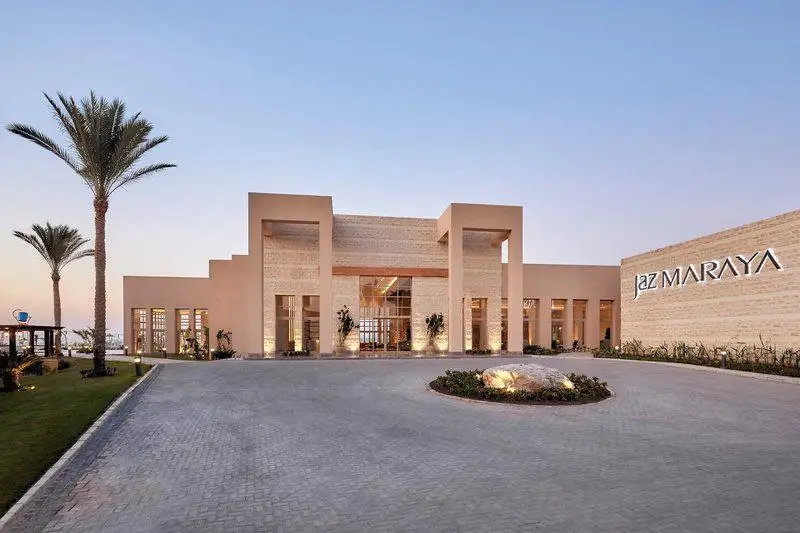 Jaz Maraya Resort in Marsa Alam de hoofdingang van het resort