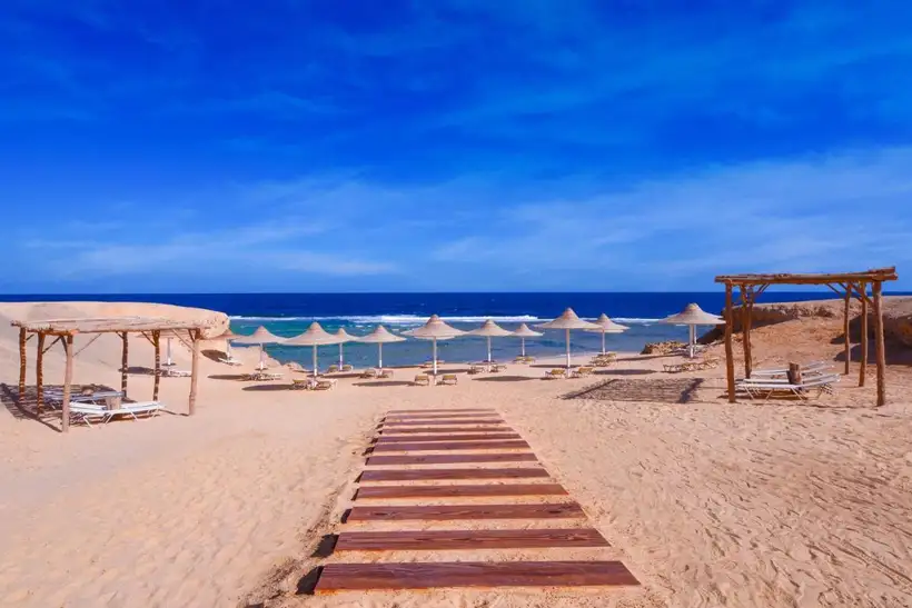 Jaz Maraya Resort in Marsa Alam het strandview van het resort