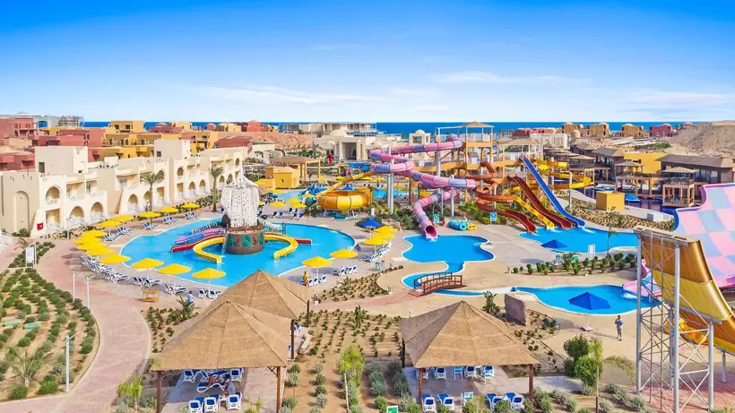 Pickalbatros Portofino Vita Resort in Marsa Alam waterpark van de zijkant