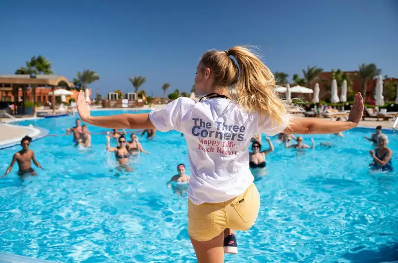 Three Corners Happy Life Beach Resort in Marsa Alam het animatie team