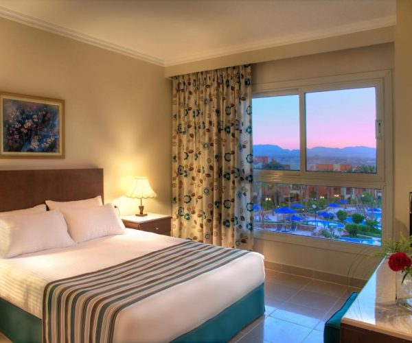 Aurora Bay Resort in Marsa Alam een van de slaapkamers van het resort