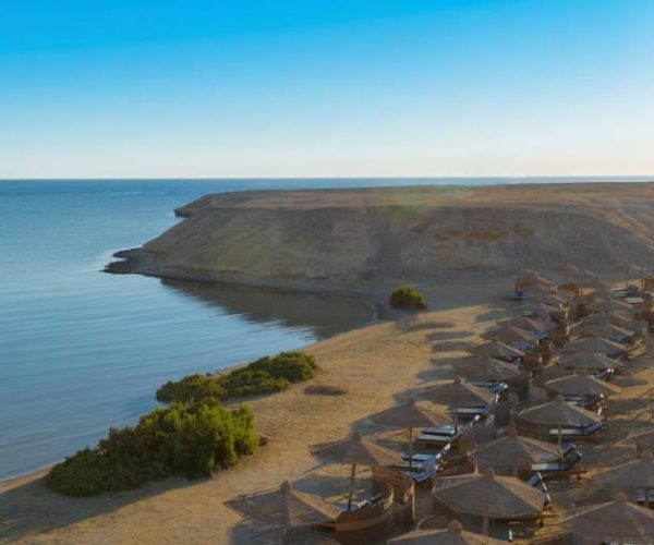 Aurora Bay Resort in Marsa Alam het strand van het resort