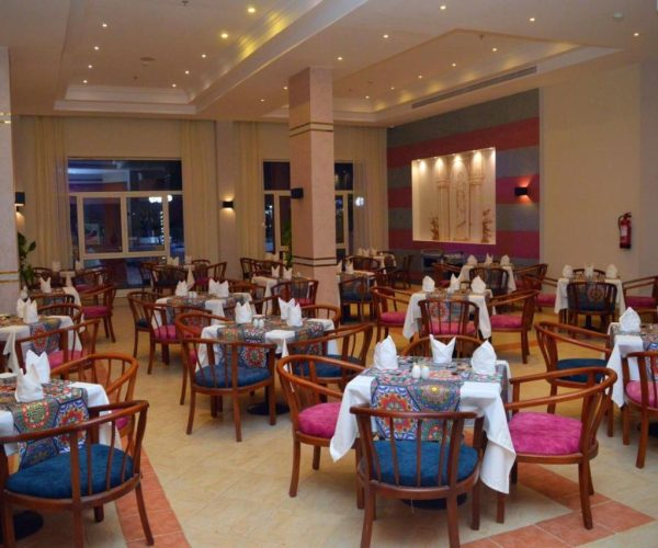 MG Alexander The Great Hotel in Marsa Alam het restaurant van het resort